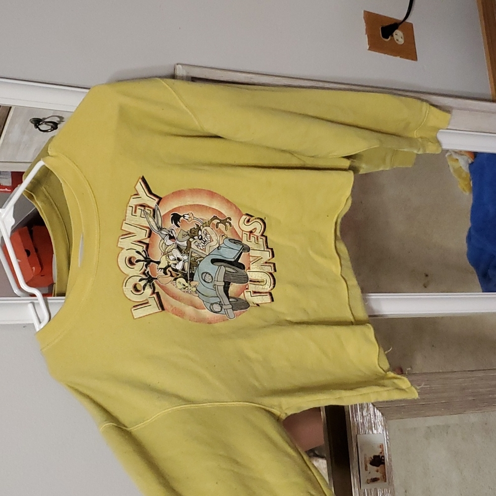 Crop top larger yellow